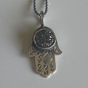 Sterling Silver Hamsa Necklace NWT 18” chain